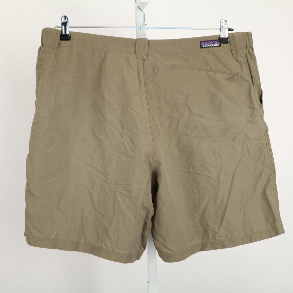 Patagonia Shorts Men Extra Large Green Nylon Flat Front 7" Inseam - Picture 2 of 10